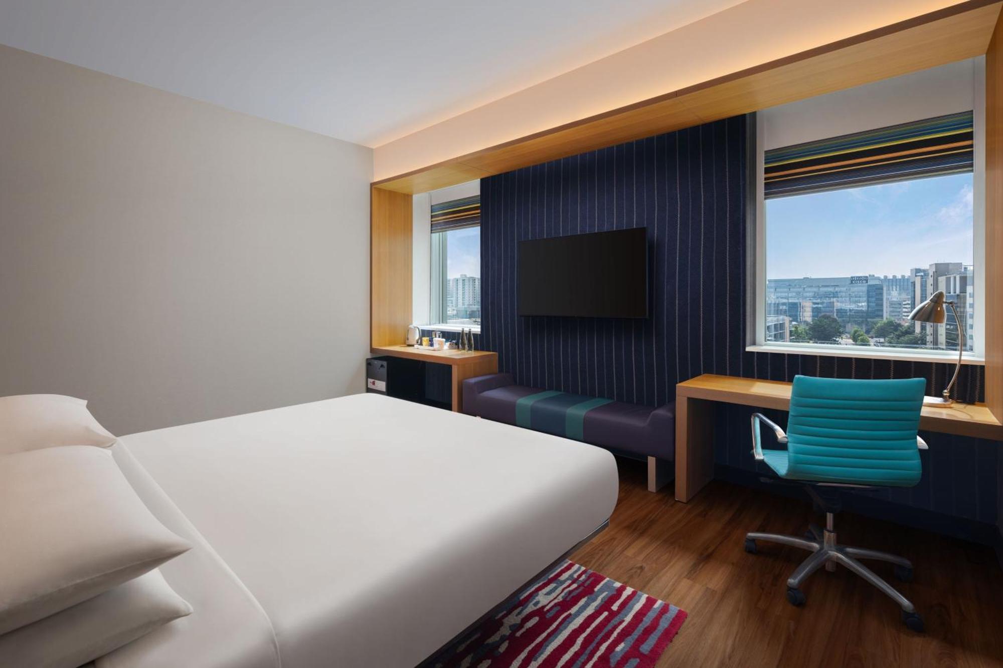 Aloft Bengaluru Outer Ring Road Hotel Bagian luar foto