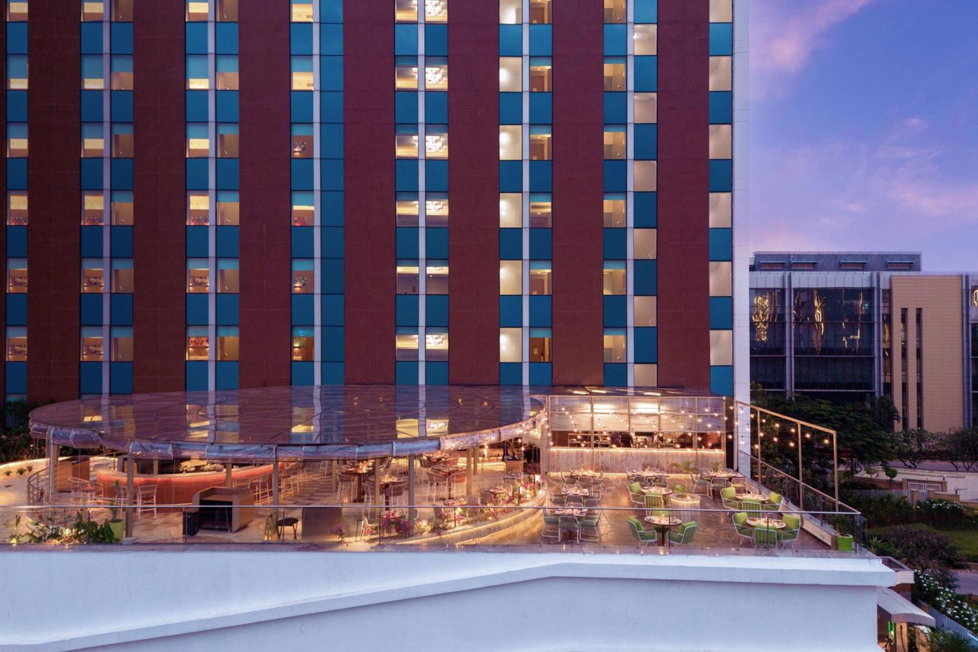 Aloft Bengaluru Outer Ring Road Hotel Bagian luar foto