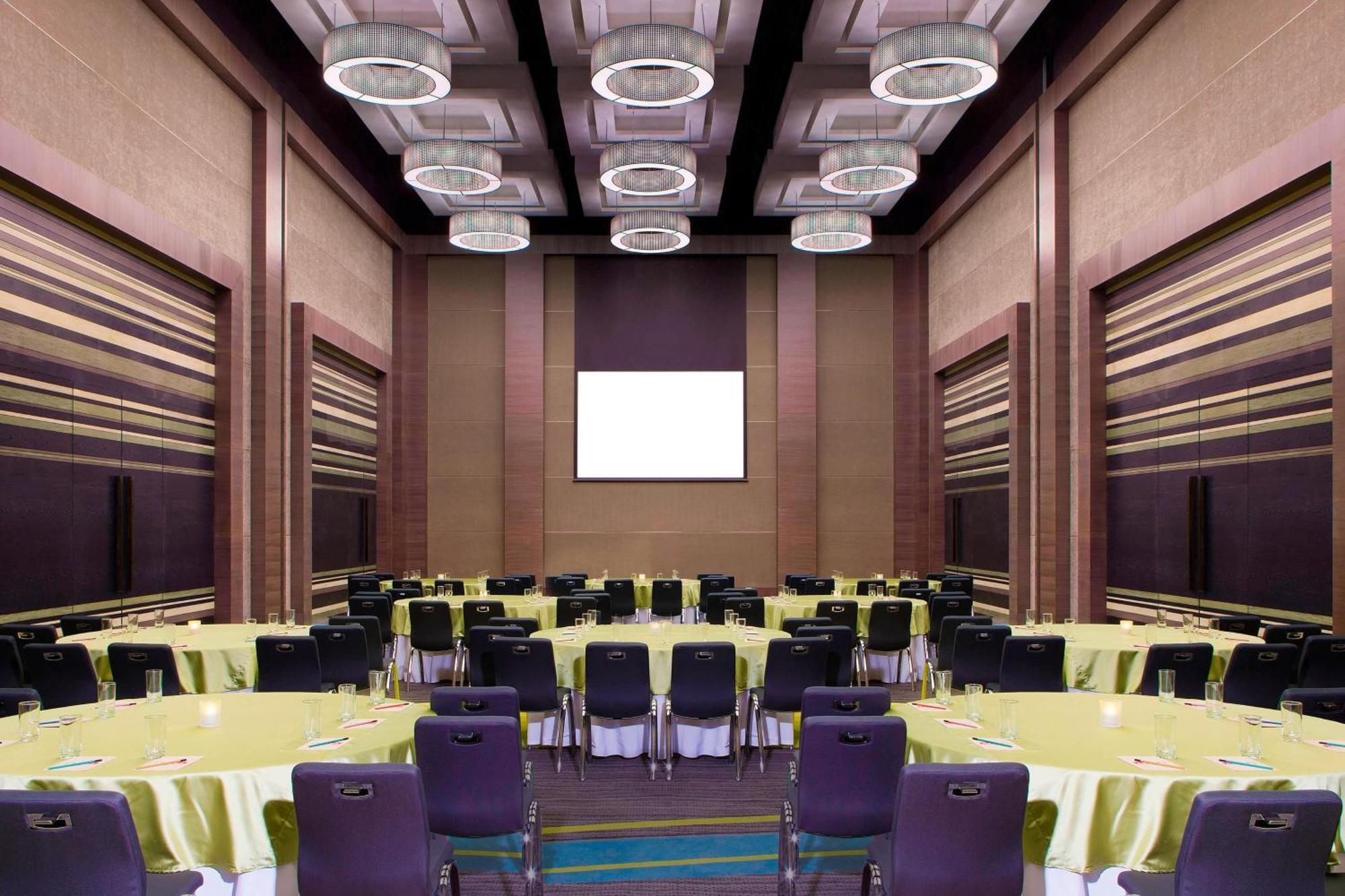 Aloft Bengaluru Outer Ring Road Hotel Bagian luar foto
