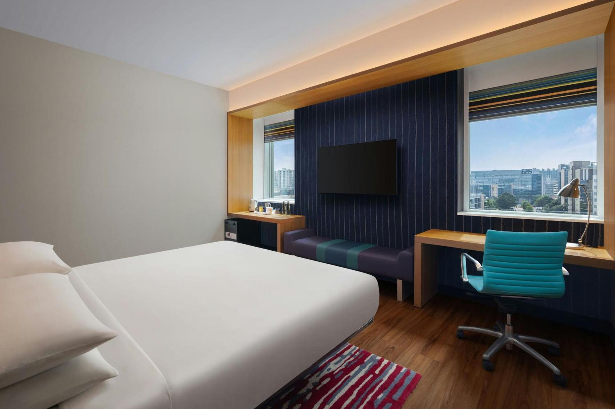 Aloft Bengaluru Outer Ring Road Hotel Bagian luar foto