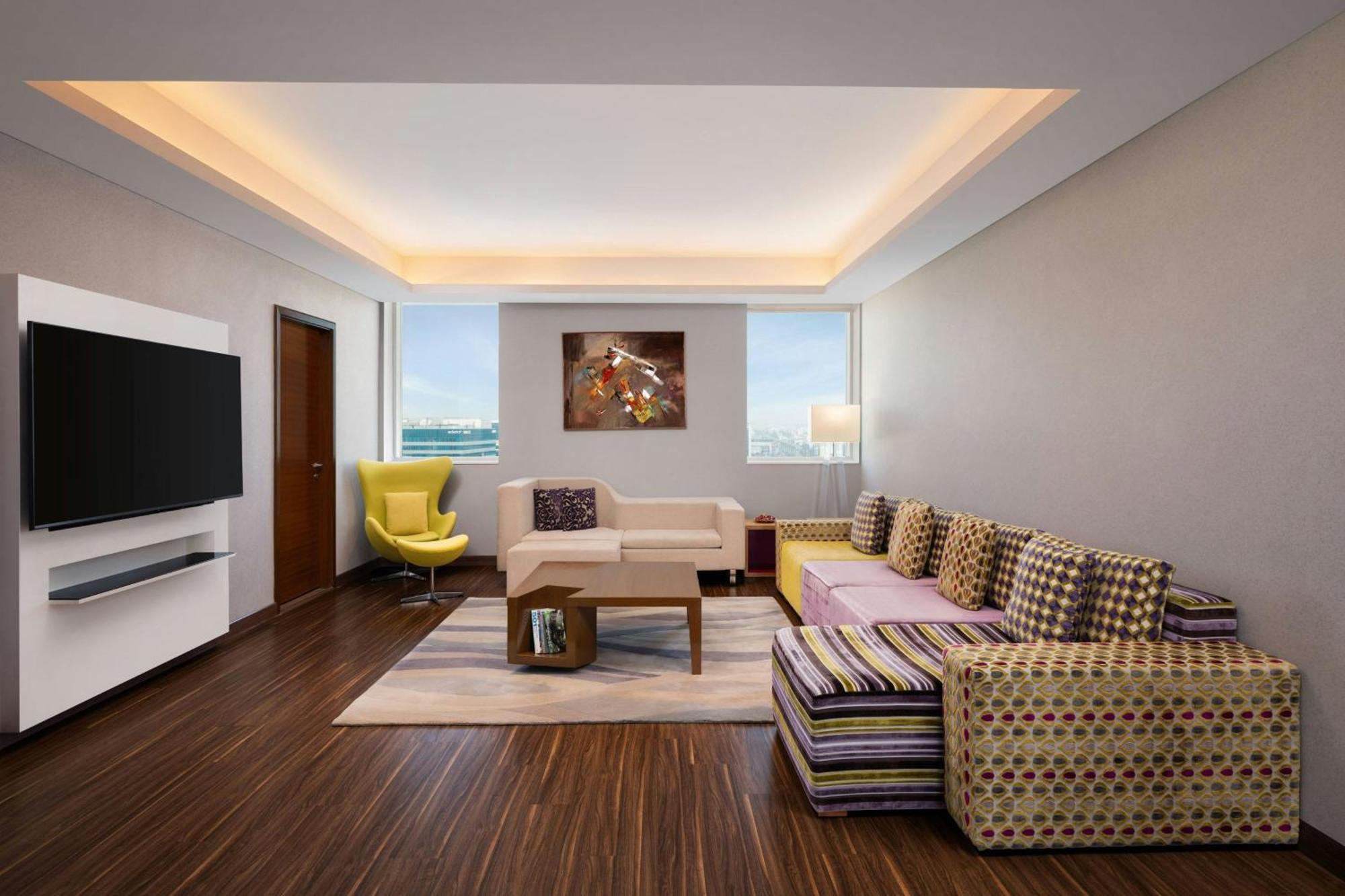 Aloft Bengaluru Outer Ring Road Hotel Bagian luar foto